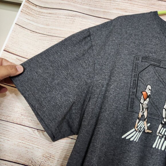 Star Wars Mad Engine Darth Vader & Stormtrooper Crossing T-Shirt Men's Size 2X - Picture 3 of 8